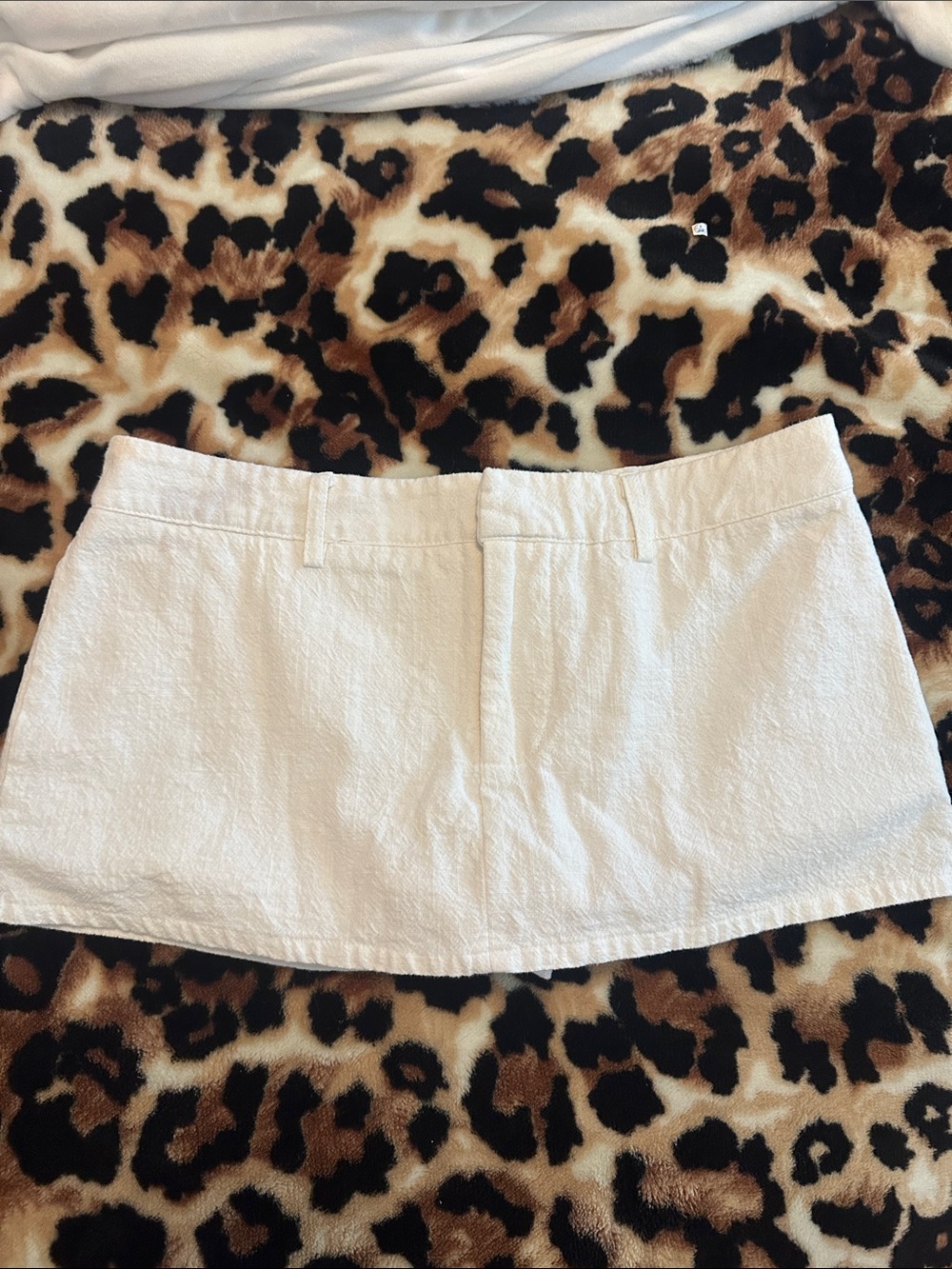 White fox mini skort